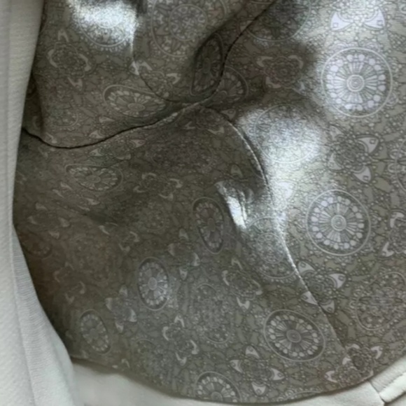 ❤ HOST PICK ❤ 3-Piece Tahari Skirt Suit - Picture 8 of 8